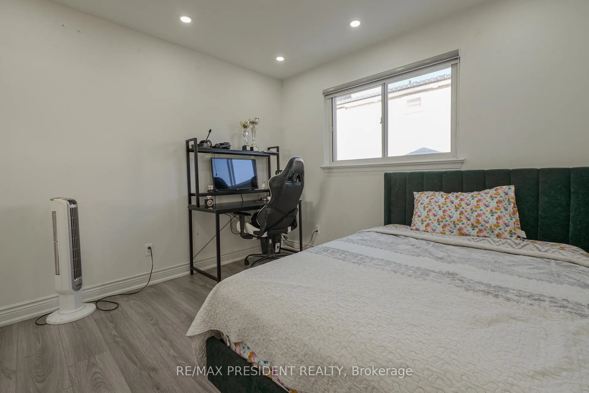 Photo 25 of 2 Jerome Crescent, Brampton, Northgate — HOMEH