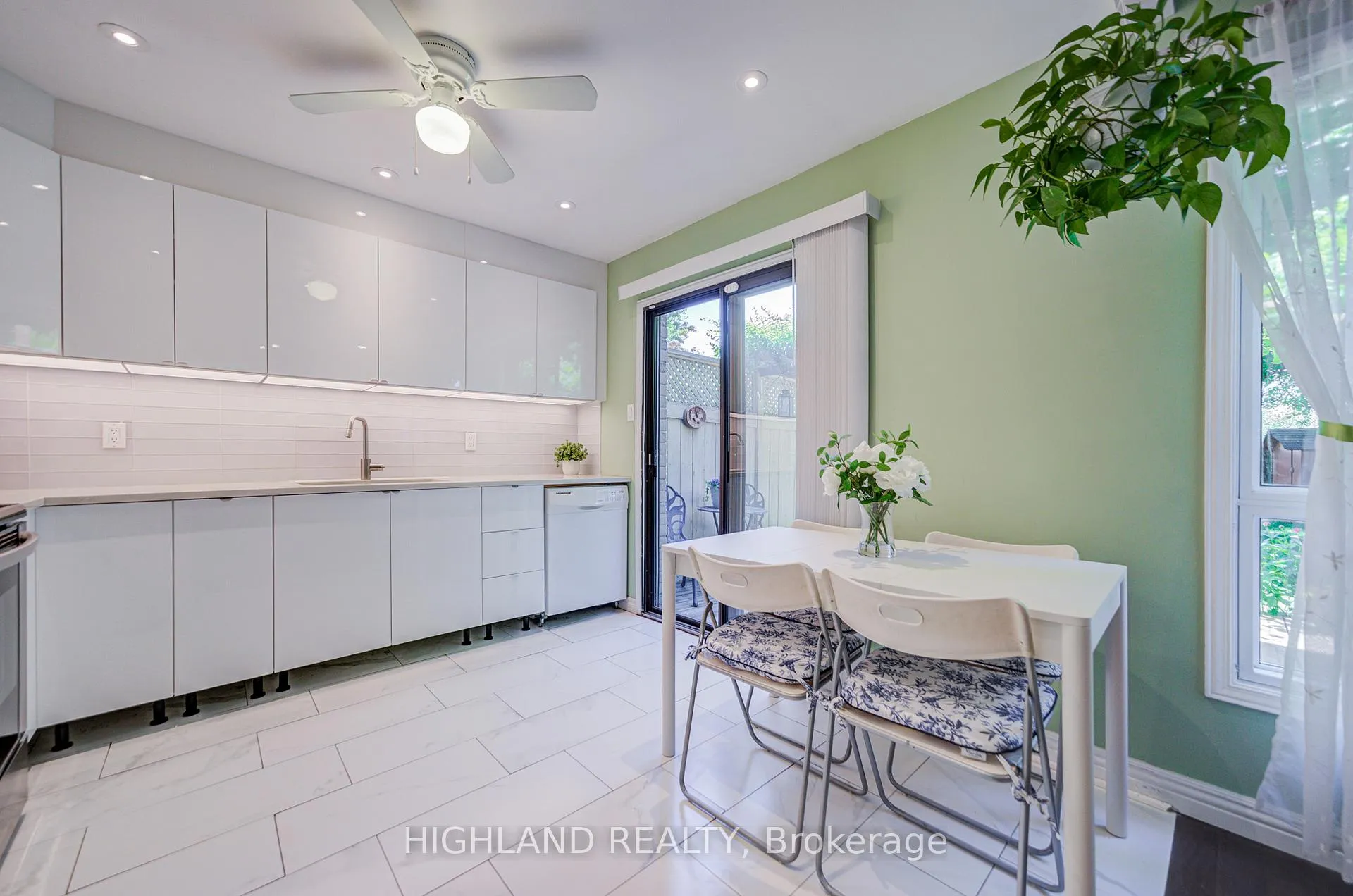 Photo 17 of 6937 Harris Road, Mississauga, Meadowvale — HOMEH