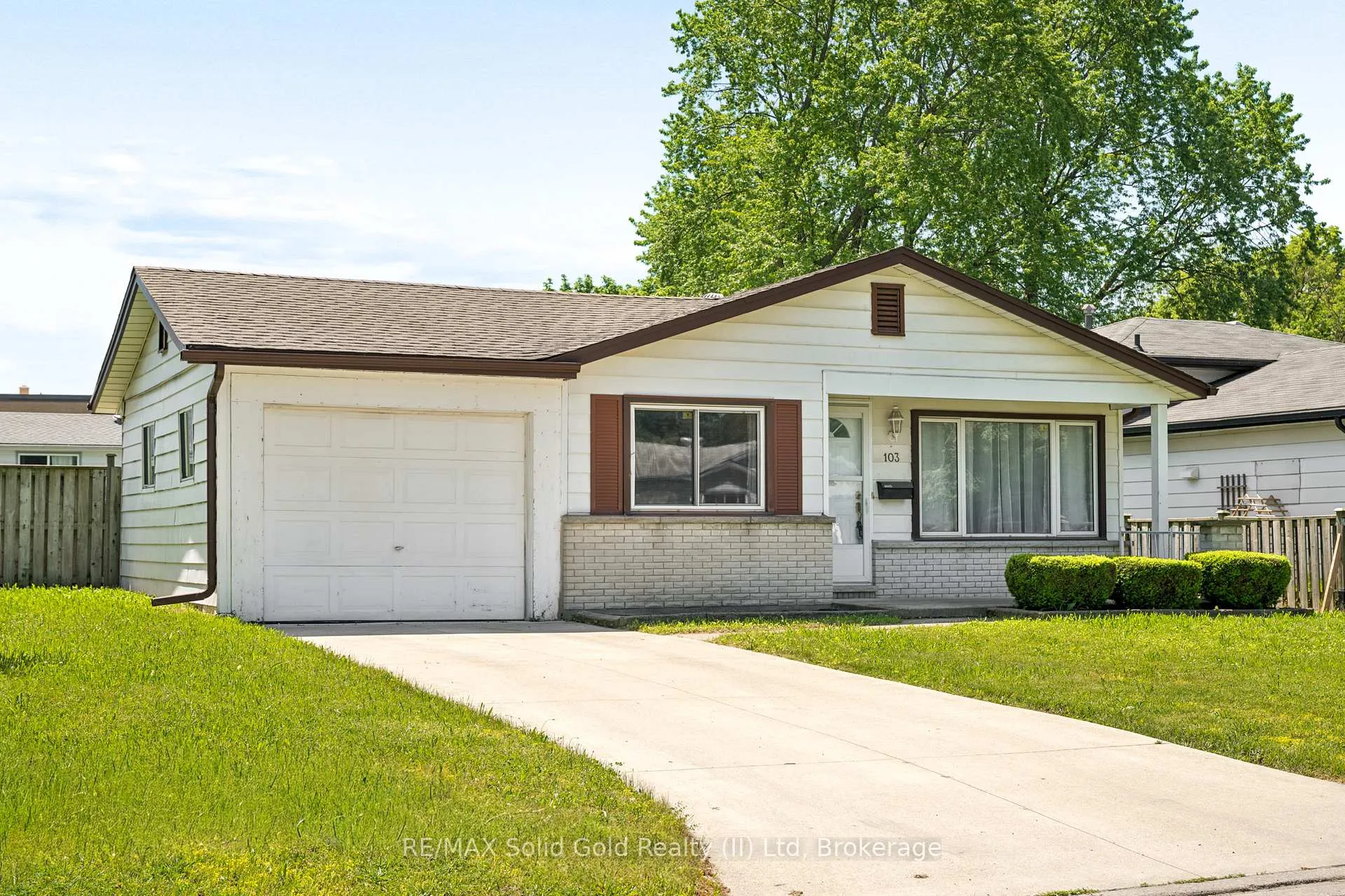 Photo 1 of 103 Belwood Crescent, Kitchener — HOMEH