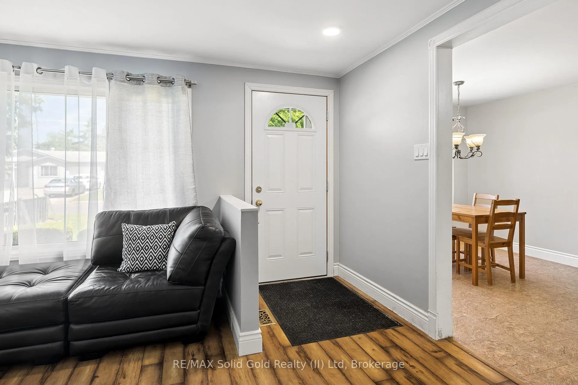 Photo 5 of 103 Belwood Crescent, Kitchener — HOMEH