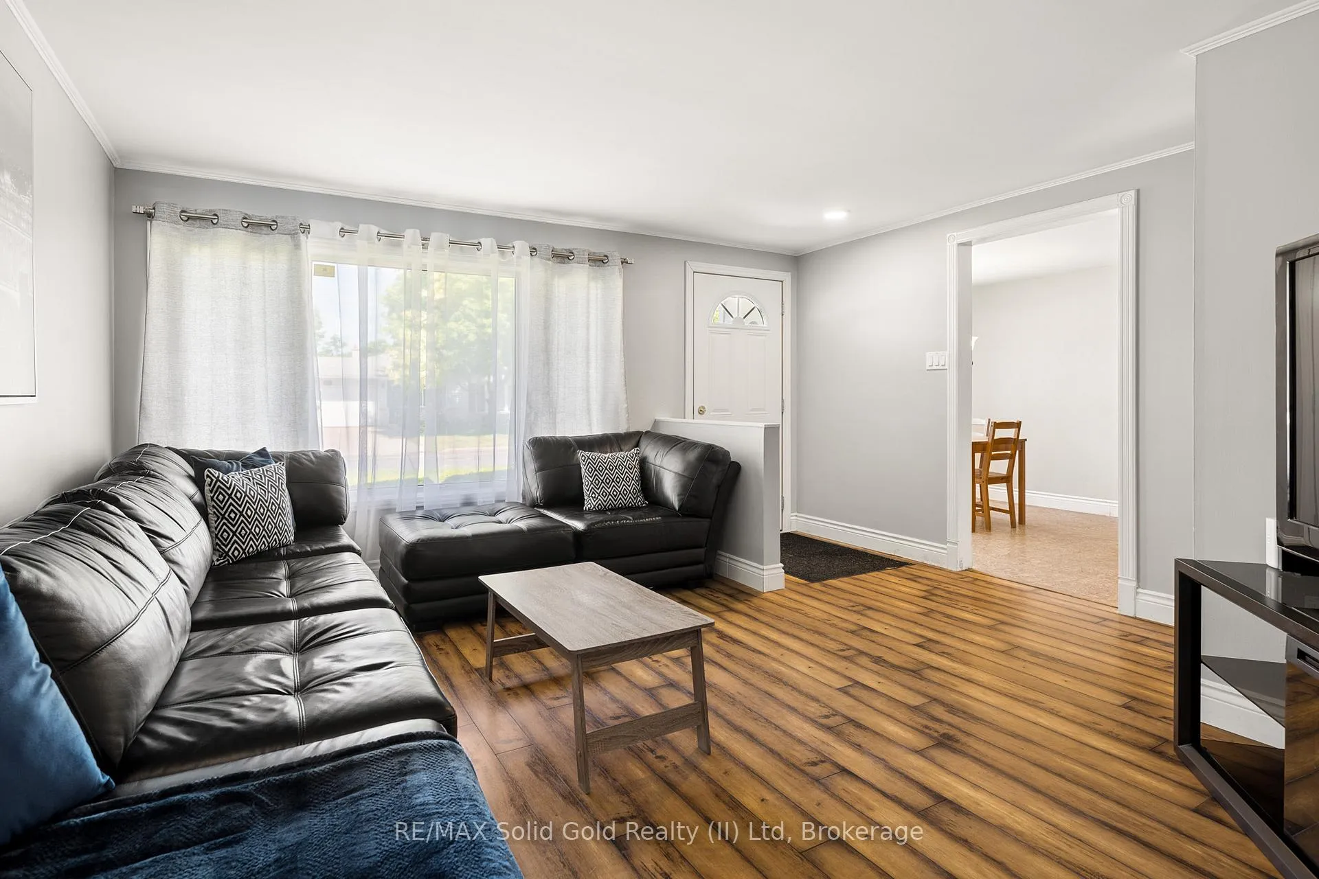 Photo 6 of 103 Belwood Crescent, Kitchener — HOMEH