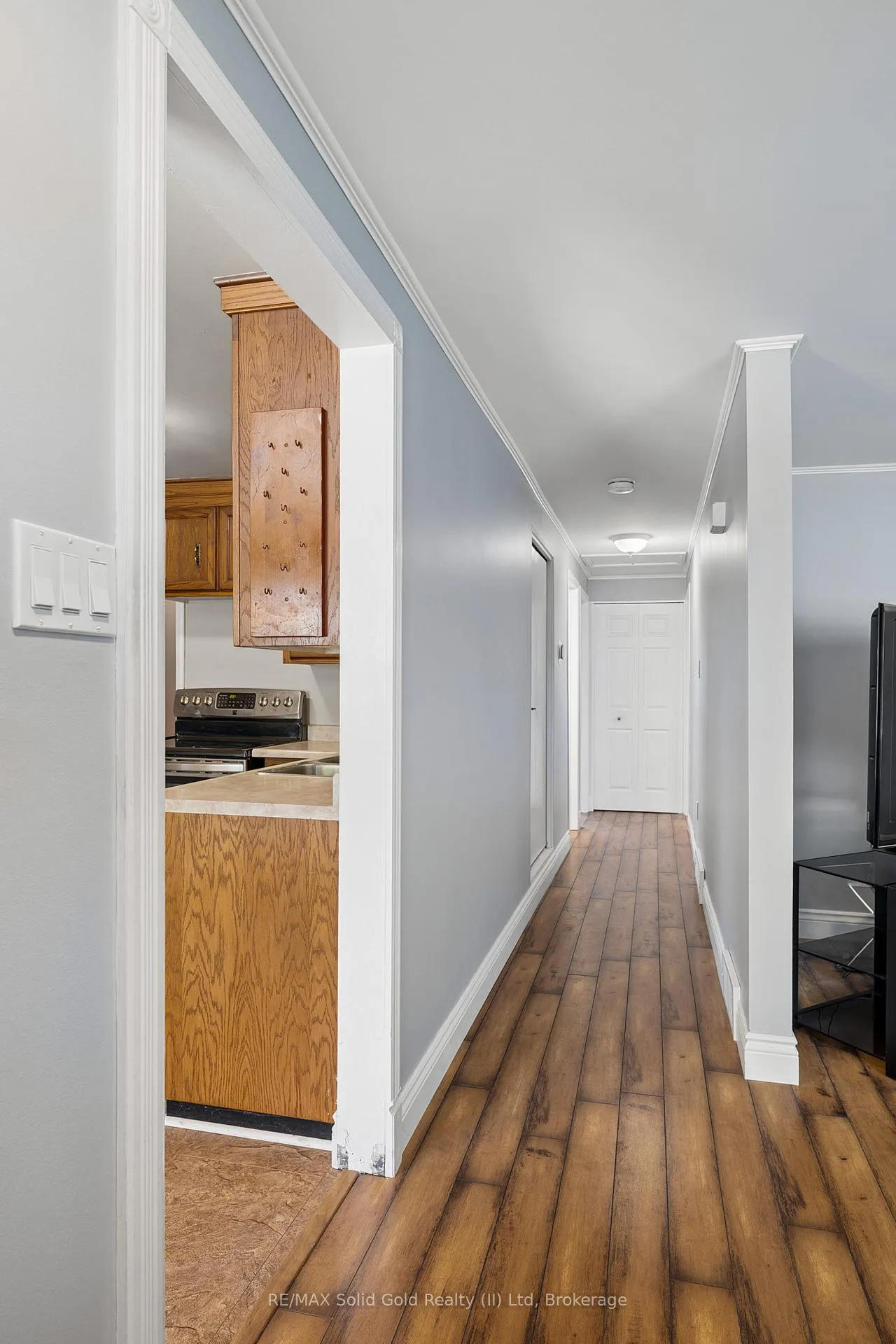 Photo 8 of 103 Belwood Crescent, Kitchener — HOMEH