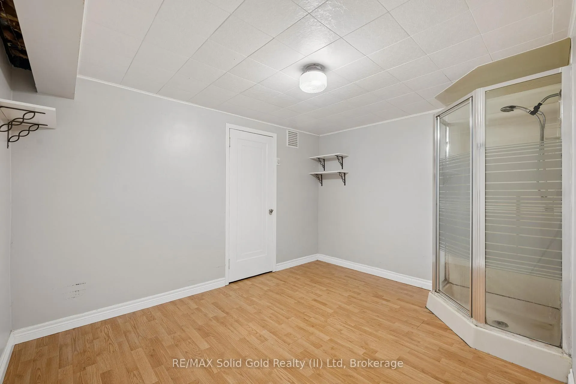 Photo 24 of 103 Belwood Crescent, Kitchener — HOMEH