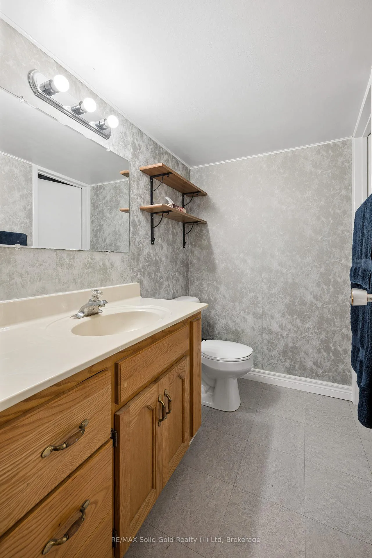 Photo 25 of 103 Belwood Crescent, Kitchener — HOMEH