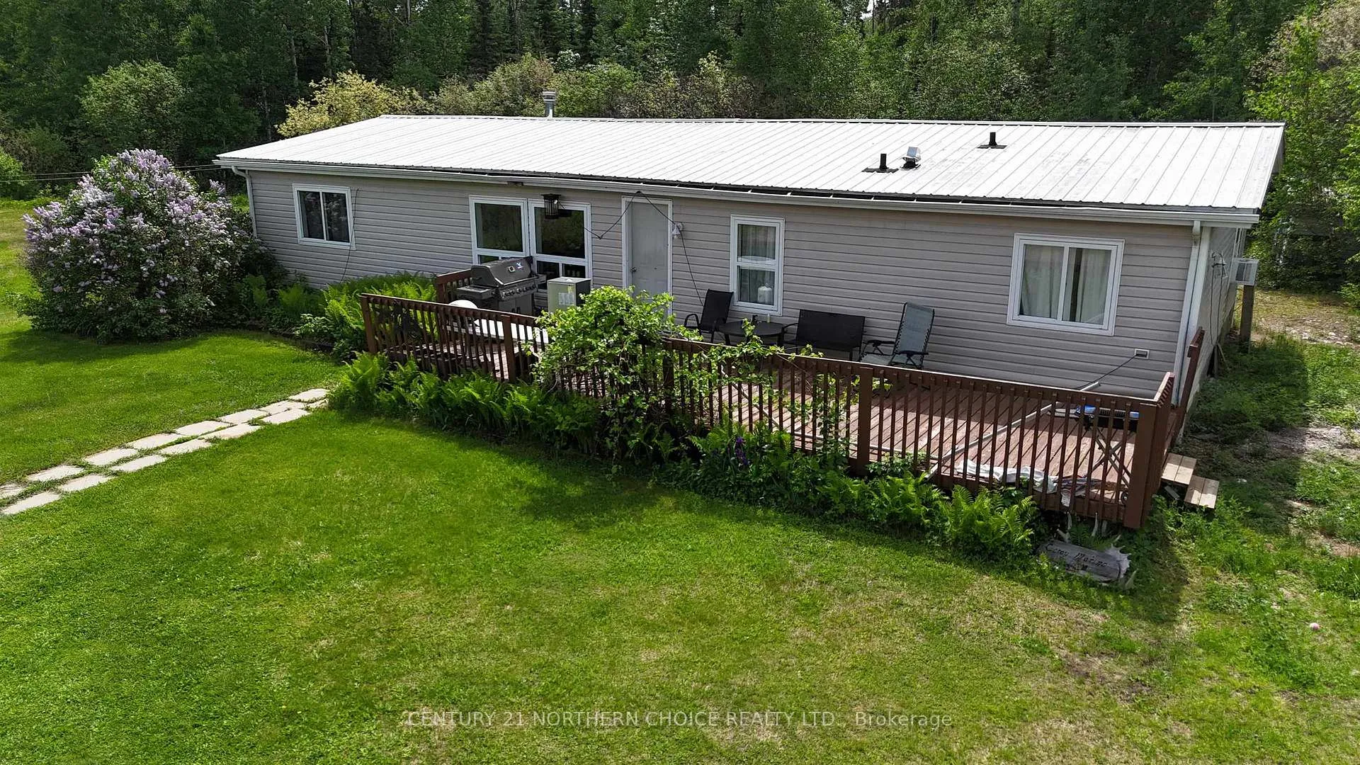 Photo 2 of 14 Mill Road, Sioux Lookout — HOMEH