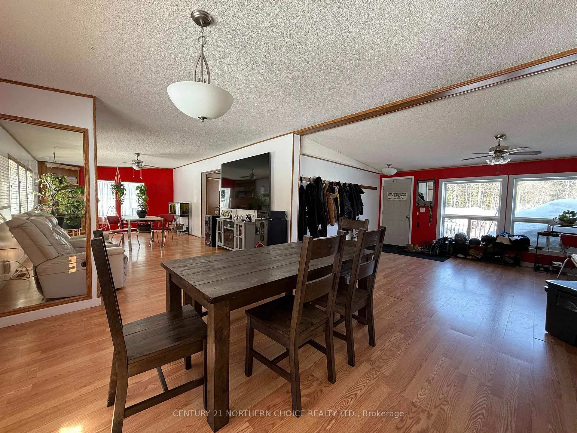 Photo 3 of 14 Mill Road, Sioux Lookout — HOMEH