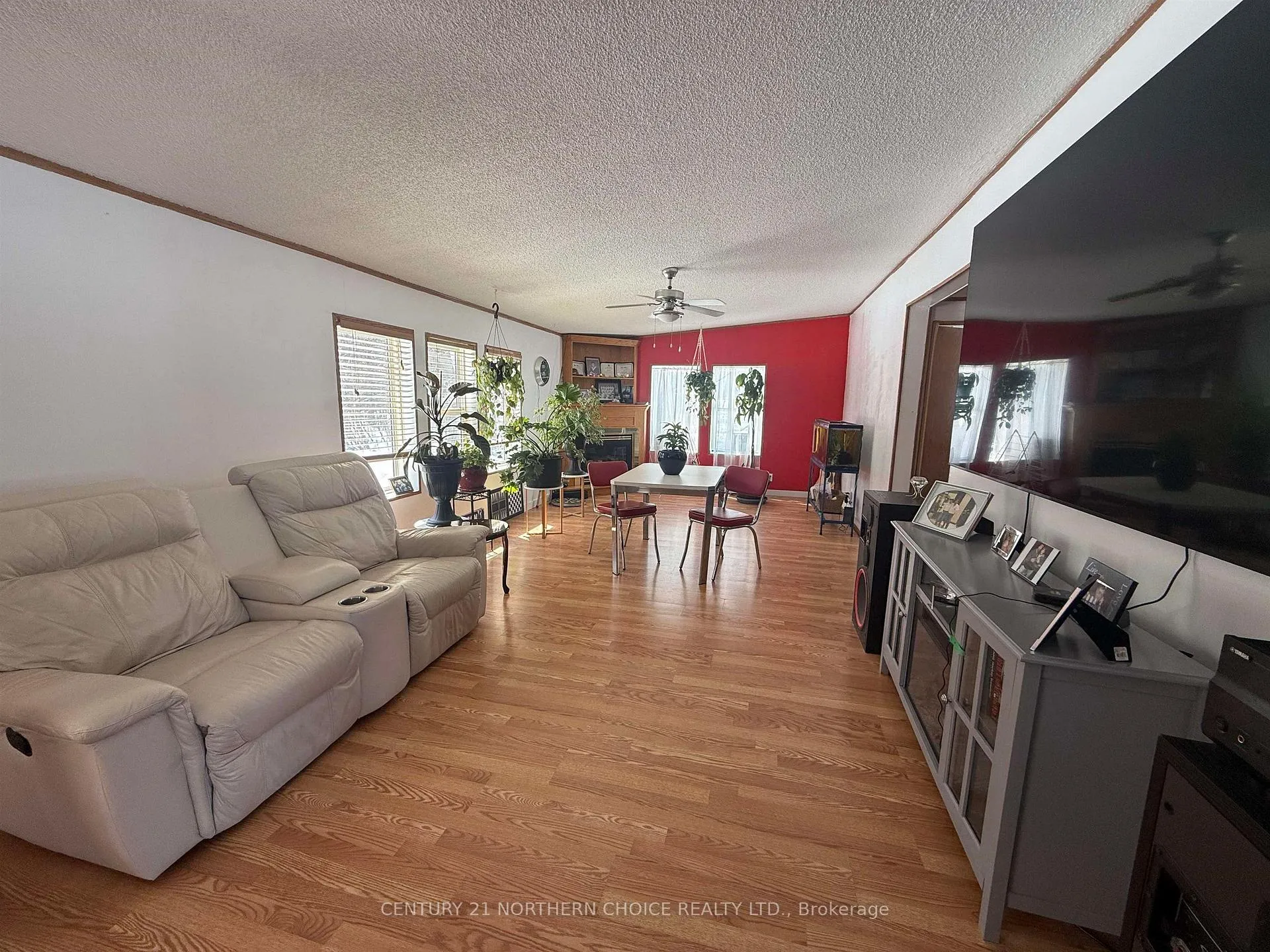 Photo 4 of 14 Mill Road, Sioux Lookout — HOMEH