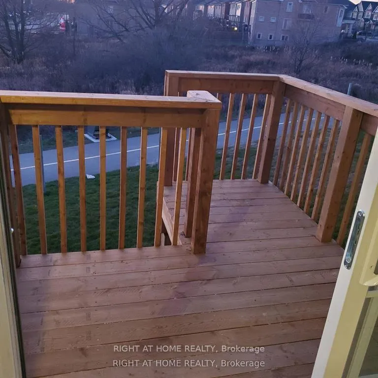 Photo 9 of 111 Bayardo Drive, Oshawa, Windfields — HOMEH