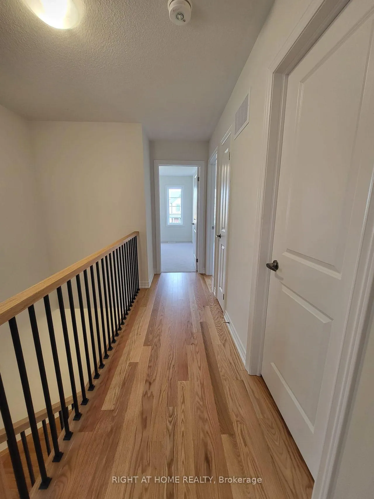 Photo 10 of 111 Bayardo Drive, Oshawa, Windfields — HOMEH