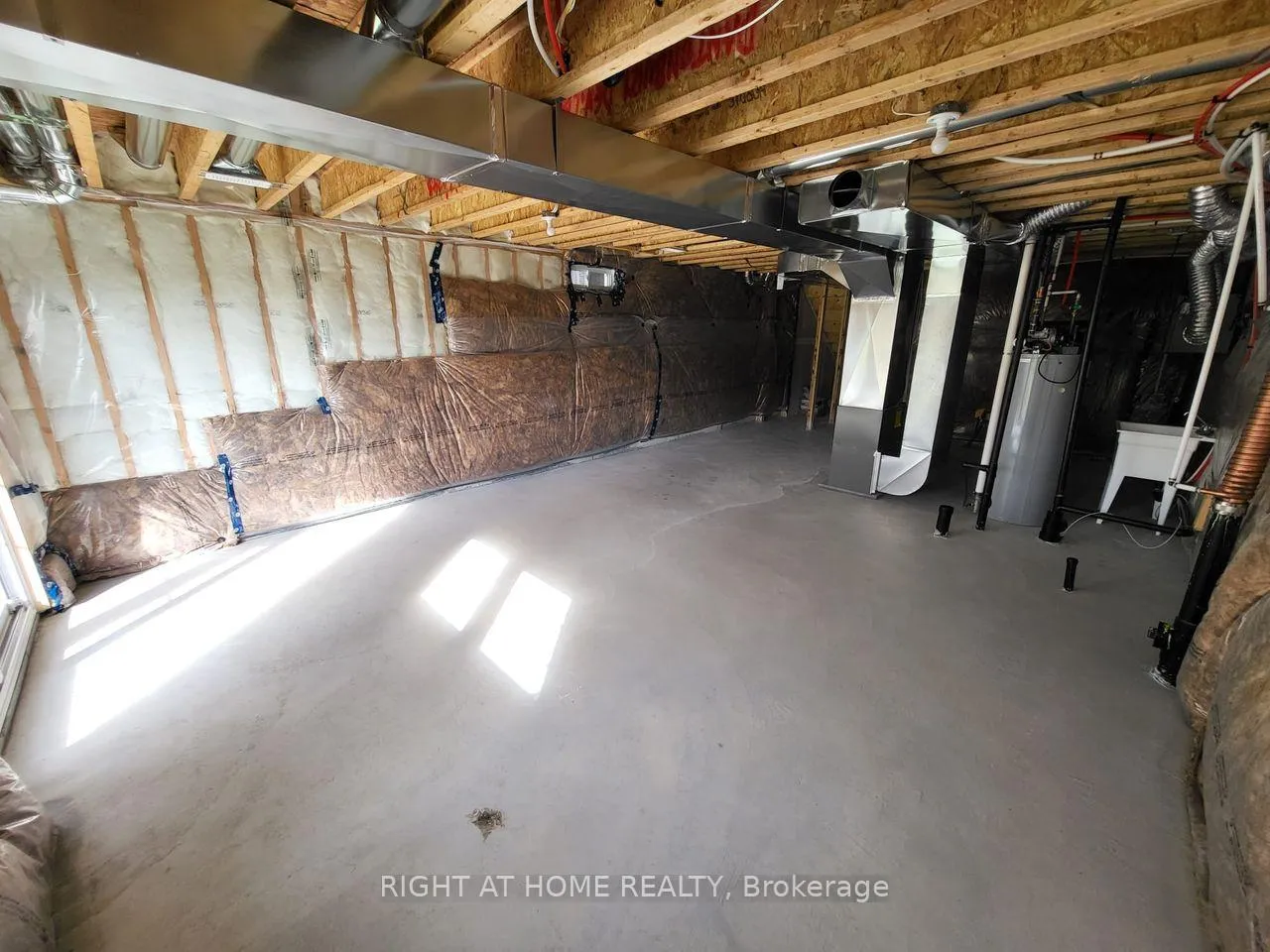 Photo 24 of 111 Bayardo Drive, Oshawa, Windfields — HOMEH