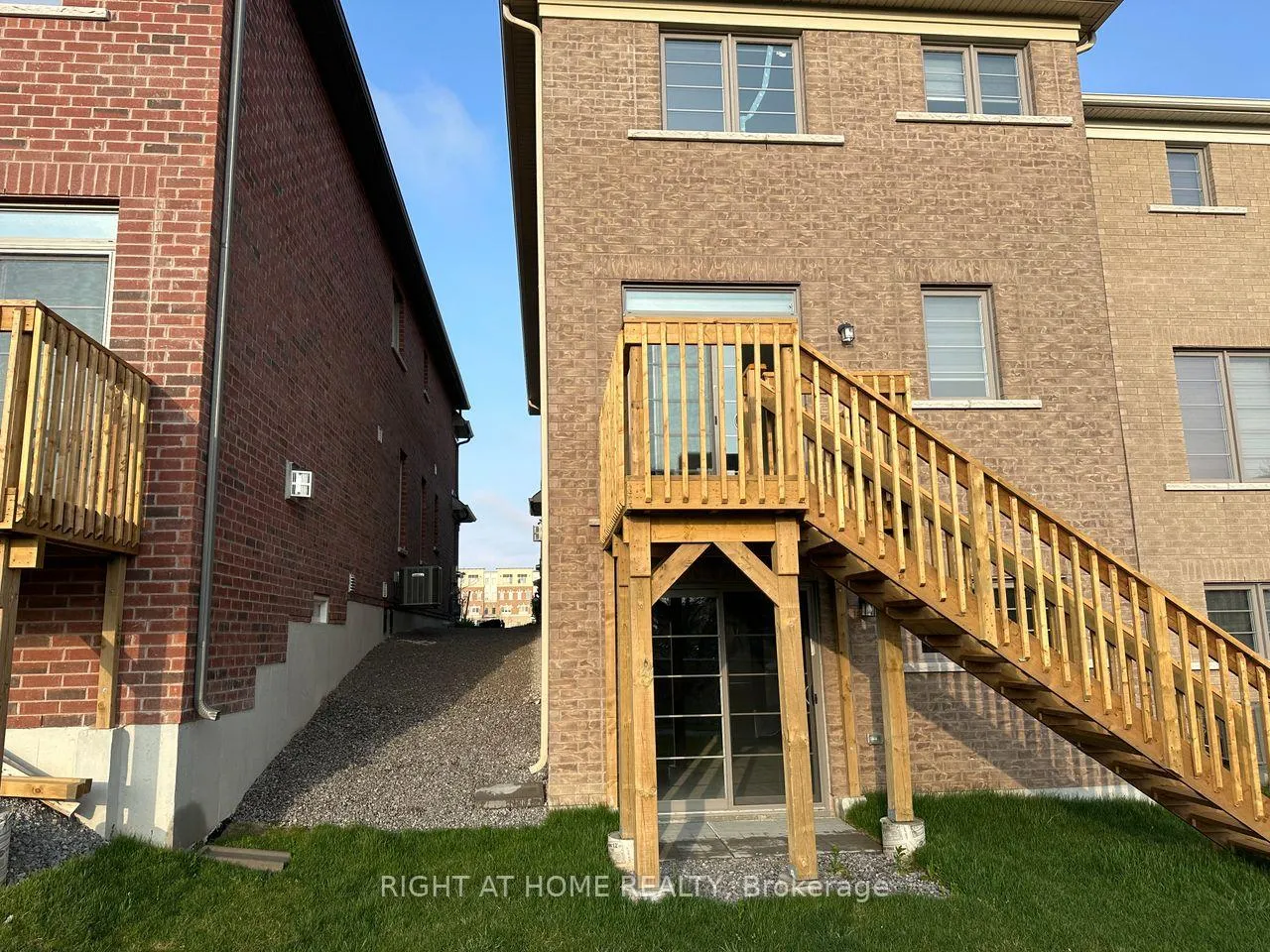 Photo 31 of 111 Bayardo Drive, Oshawa, Windfields — HOMEH