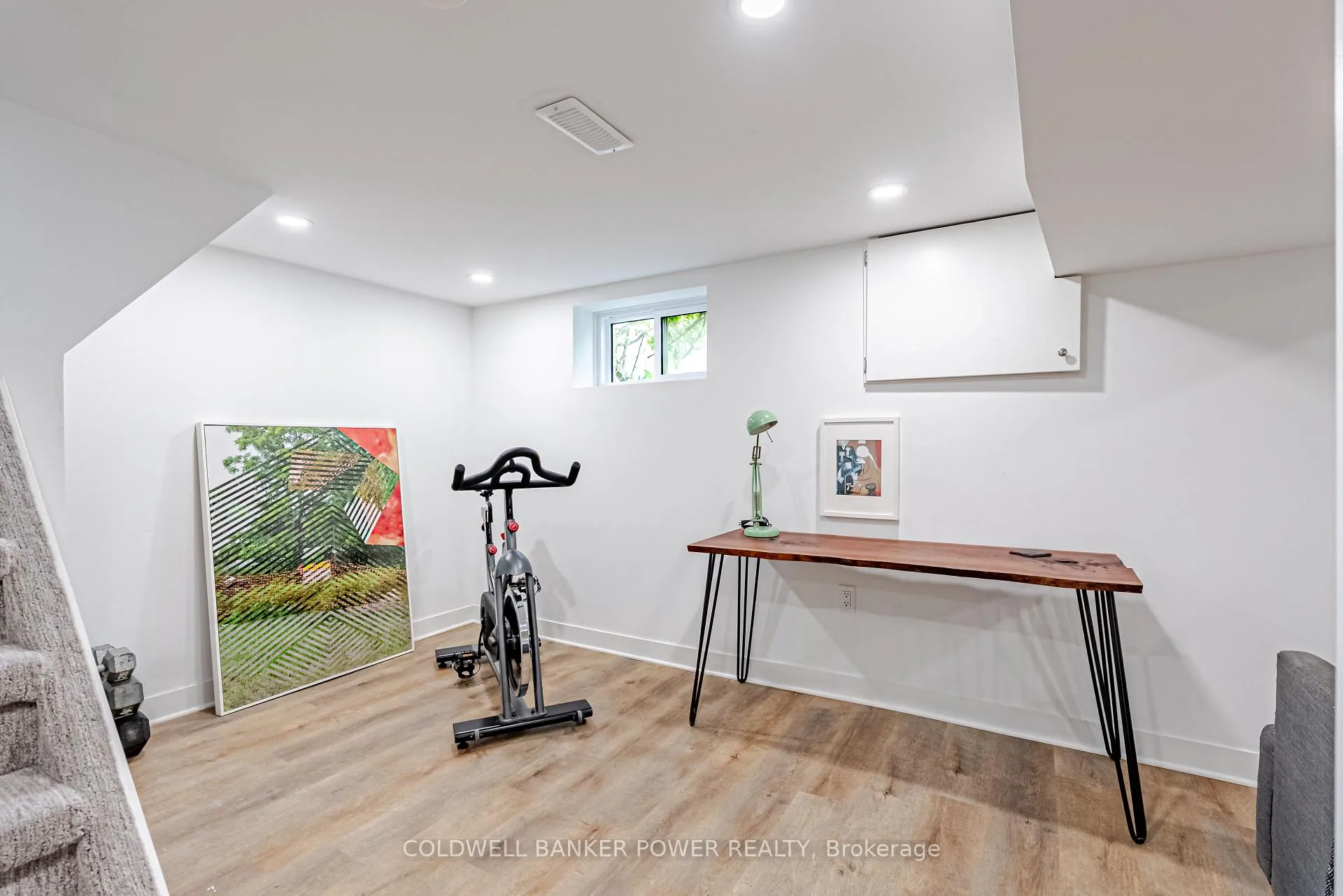 Photo 27 of 24 Lambeth Avenue, London, South G — HOMEH