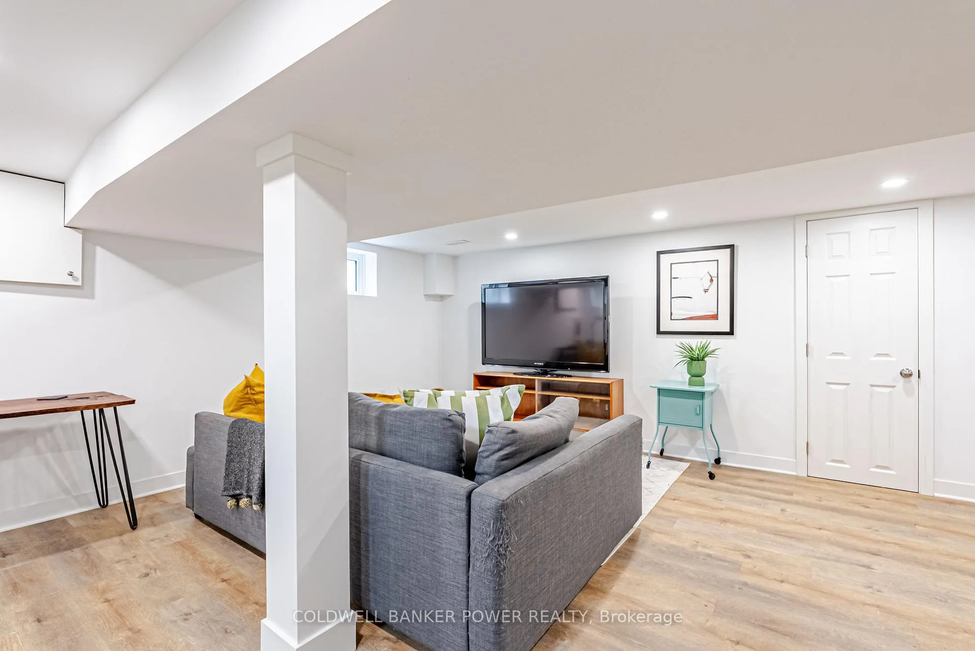 Photo 29 of 24 Lambeth Avenue, London, South G — HOMEH