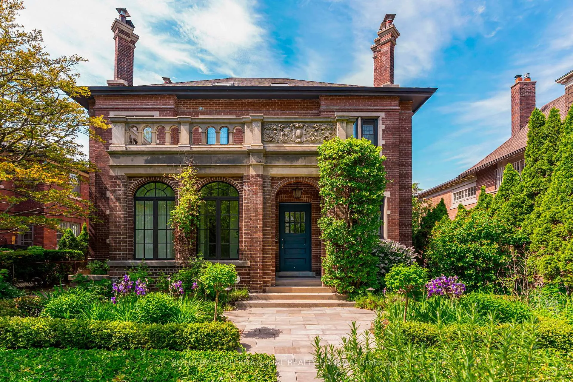 Photo 1 of 10 Mckenzie Avenue, Toronto, Rosedale-Moore Park — HOMEH