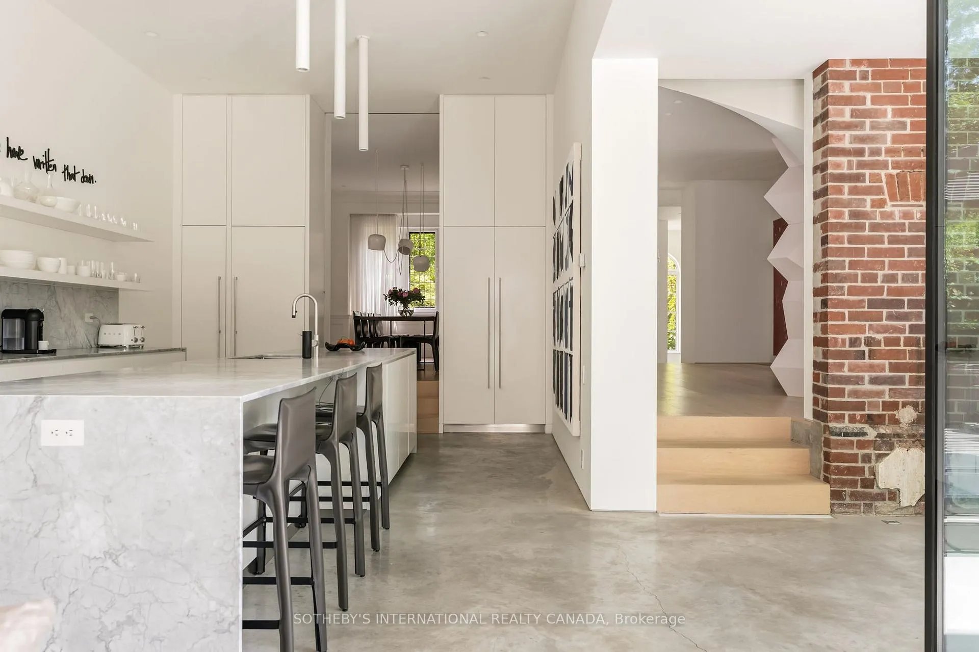 Photo 9 of 10 Mckenzie Avenue, Toronto, Rosedale-Moore Park — HOMEH