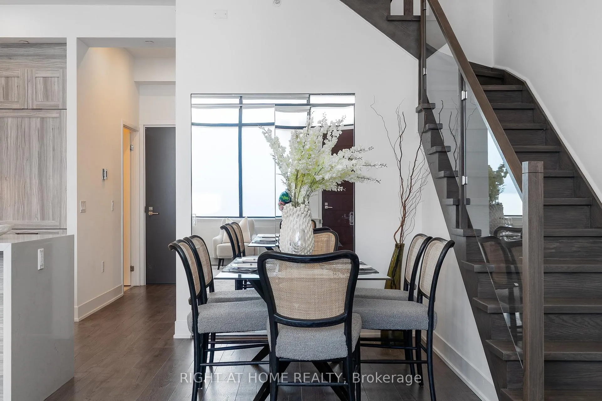 Photo 16 of Unit 109, 2908 Highway 7 Road, Vaughan, Concord — HOMEH