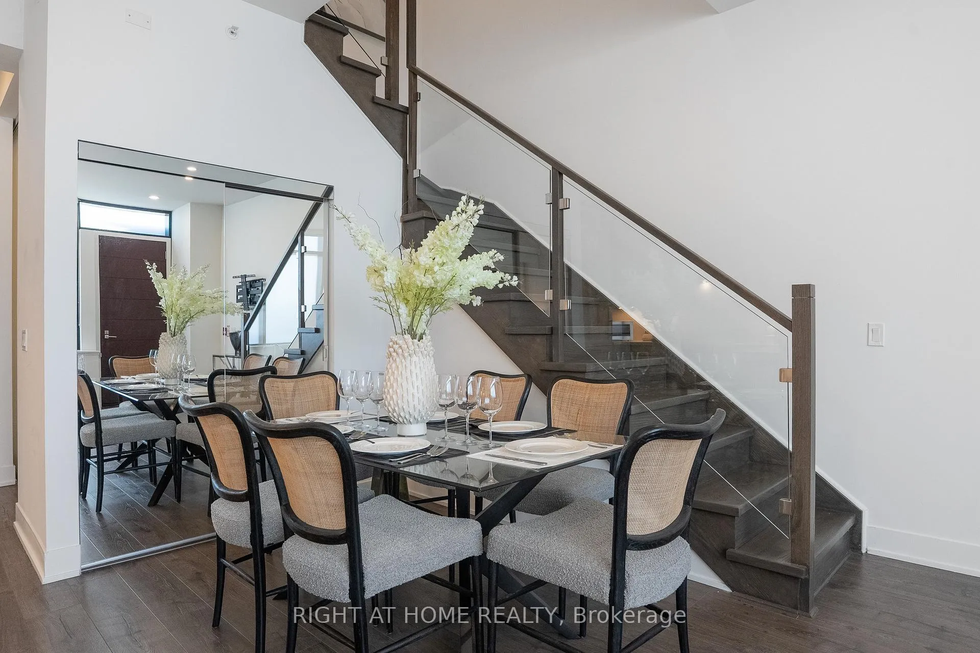 Photo 19 of Unit 109, 2908 Highway 7 Road, Vaughan, Concord — HOMEH