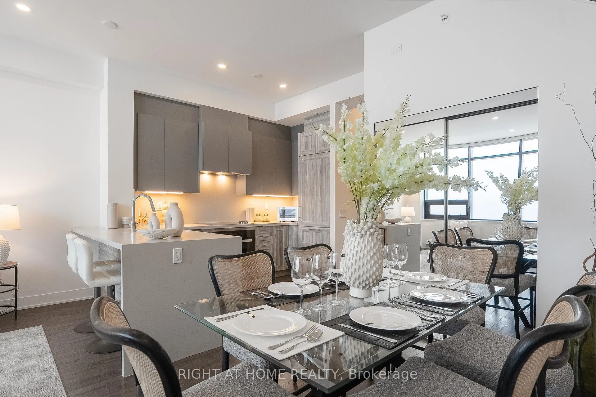 Photo 21 of Unit 109, 2908 Highway 7 Road, Vaughan, Concord — HOMEH