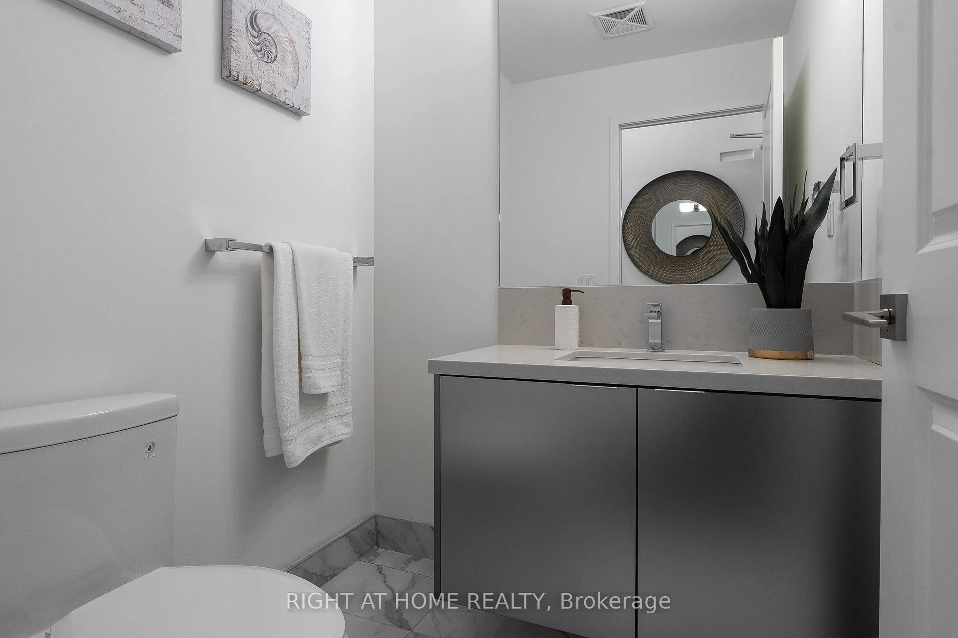 Photo 41 of Unit 109, 2908 Highway 7 Road, Vaughan, Concord — HOMEH