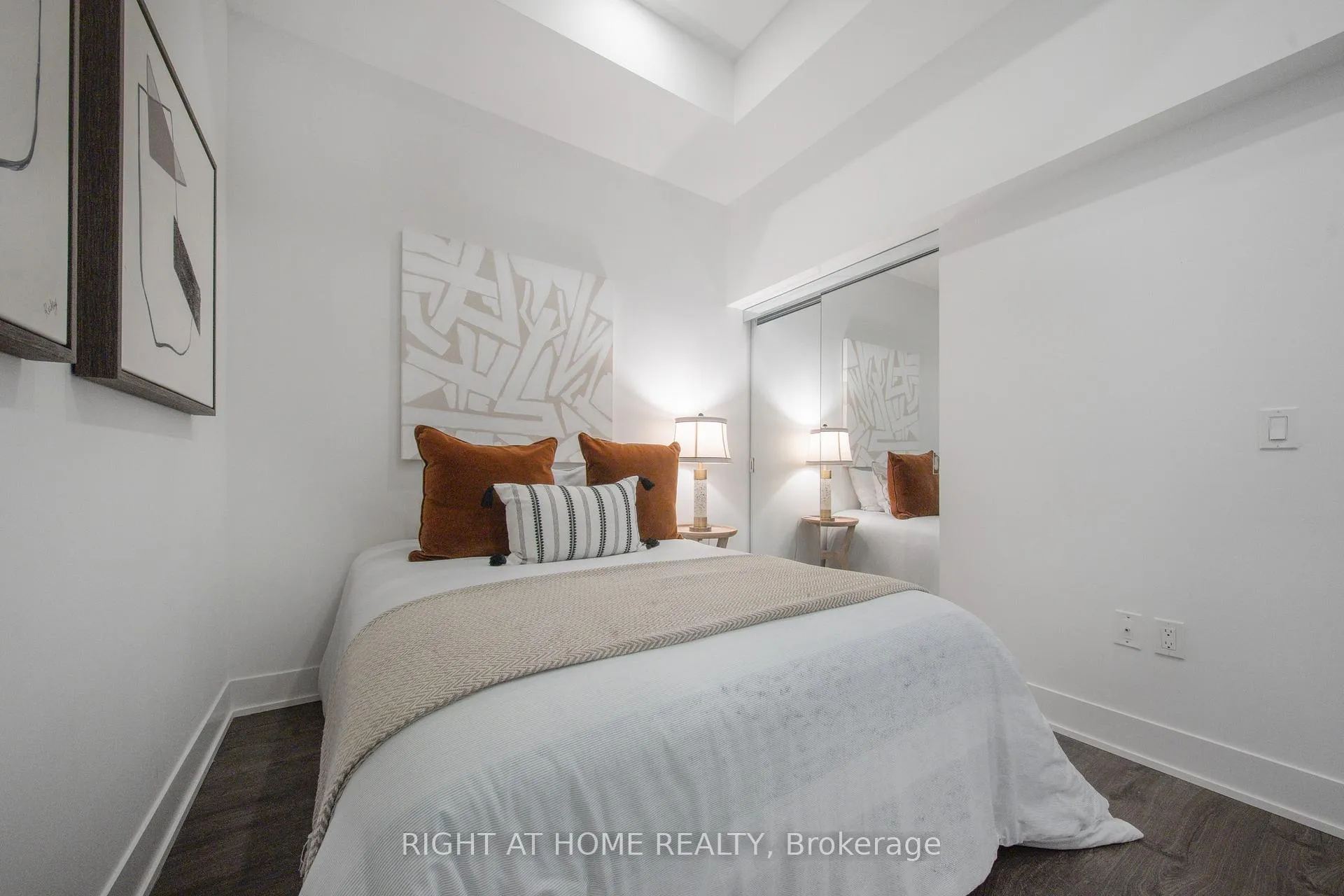 Photo 43 of Unit 109, 2908 Highway 7 Road, Vaughan, Concord — HOMEH