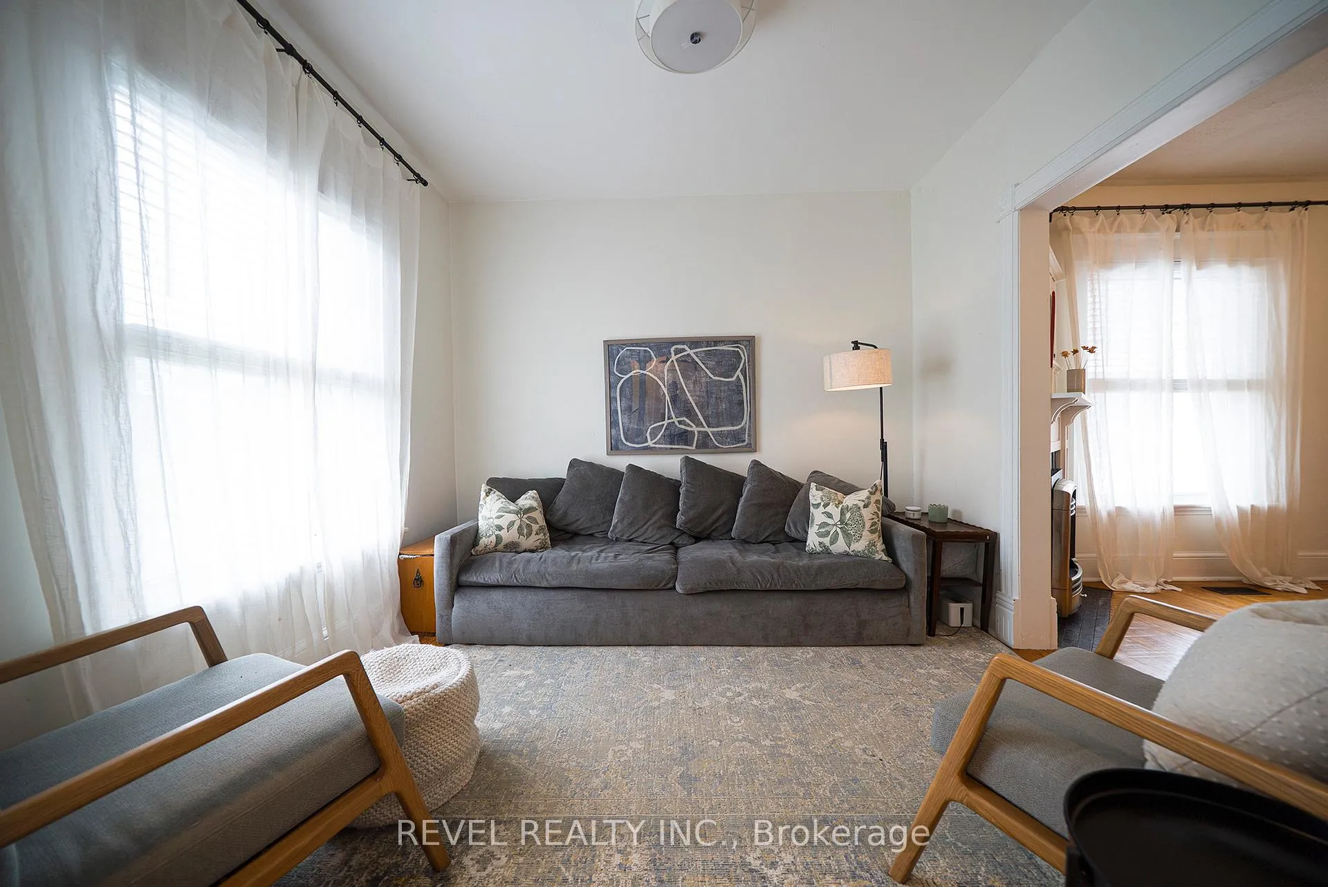 Photo 3 of 22 Lawrence Street, Brantford — HOMEH