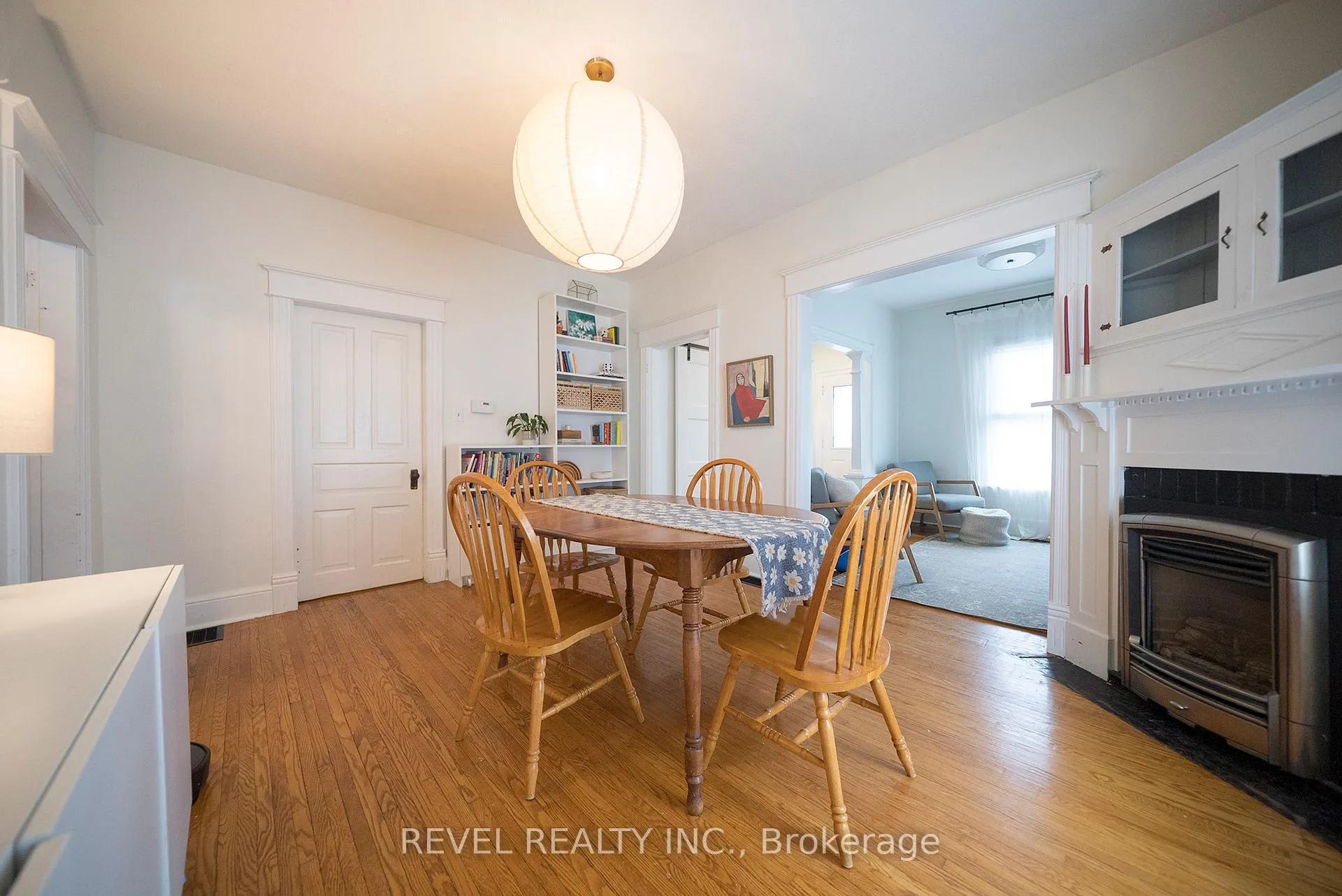 Photo 6 of 22 Lawrence Street, Brantford — HOMEH