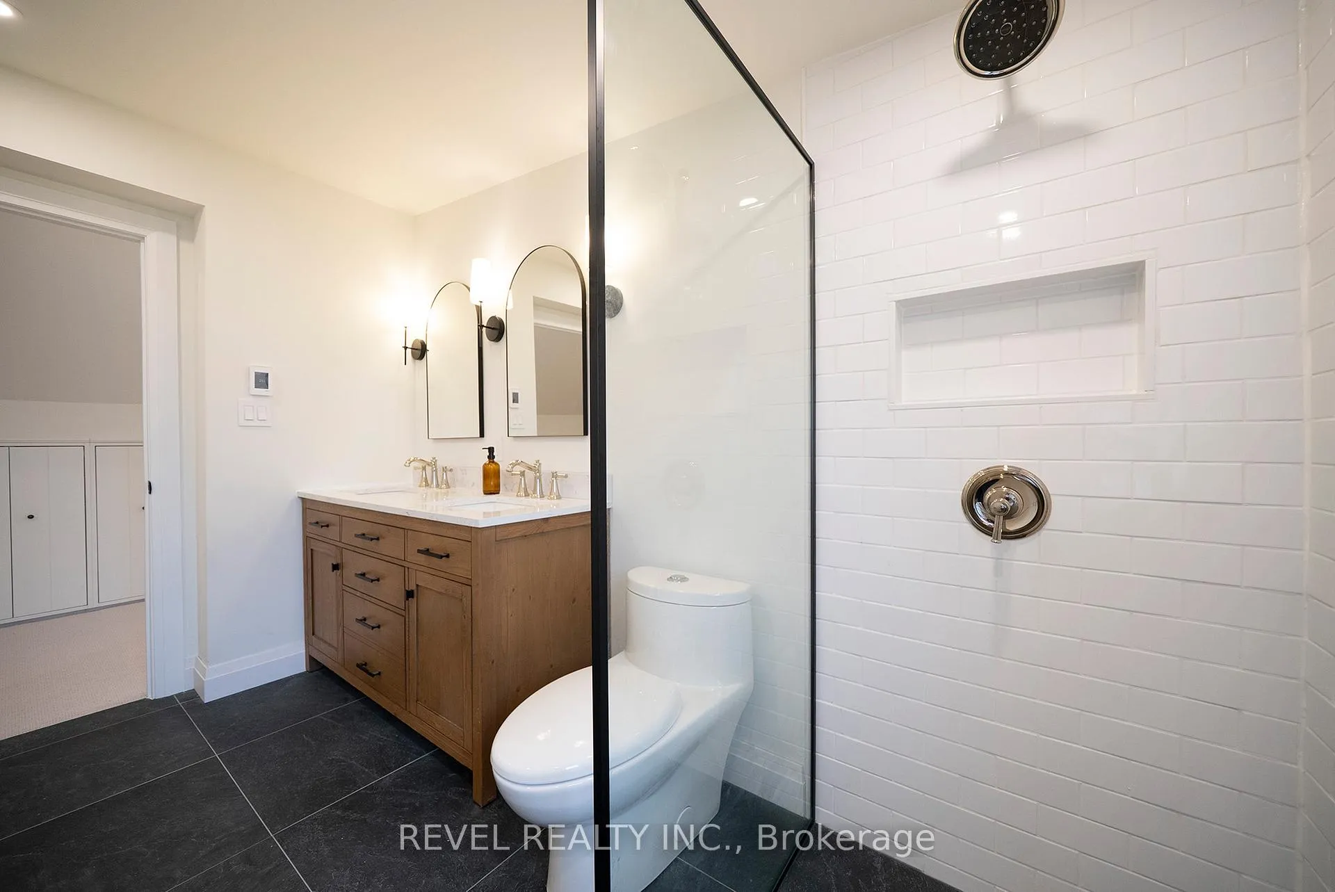 Photo 21 of 22 Lawrence Street, Brantford — HOMEH