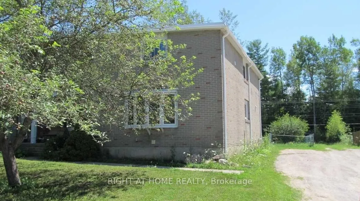 Photo 3 of 230 Cindy Lane, Essa, Angus — HOMEH