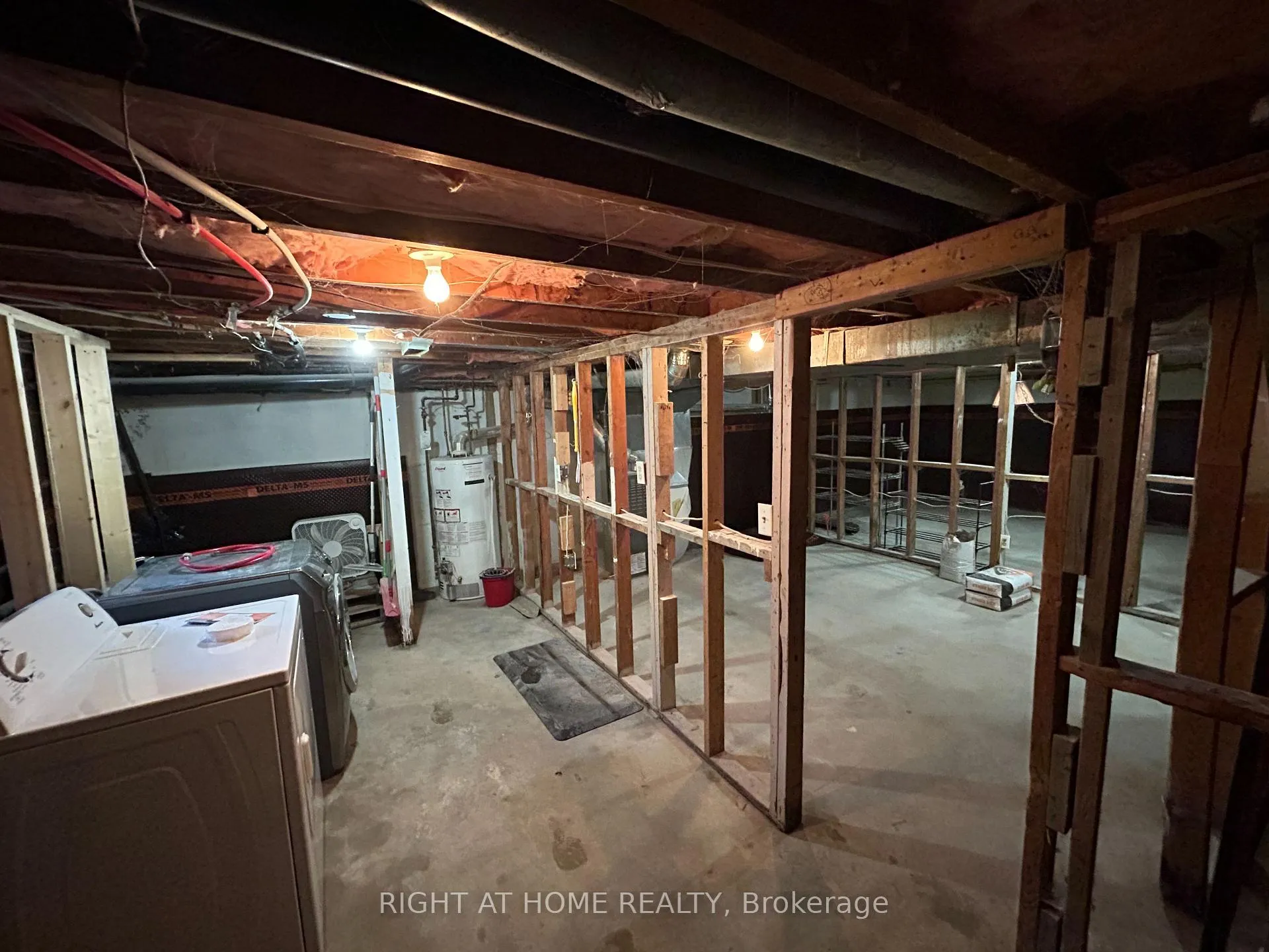 Photo 20 of 230 Cindy Lane, Essa, Angus — HOMEH