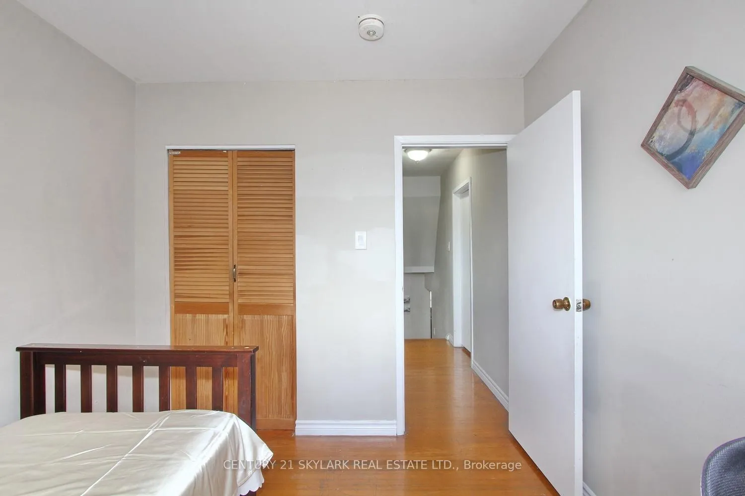 Photo 23 of 44 Sharon Court, Brampton, Brampton East — HOMEH