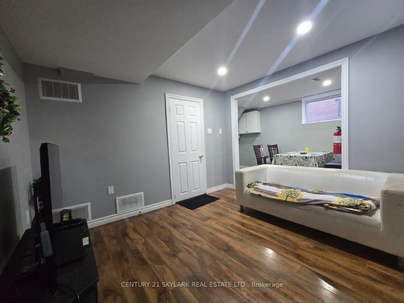 Photo 37 of 44 Sharon Court, Brampton, Brampton East — HOMEH
