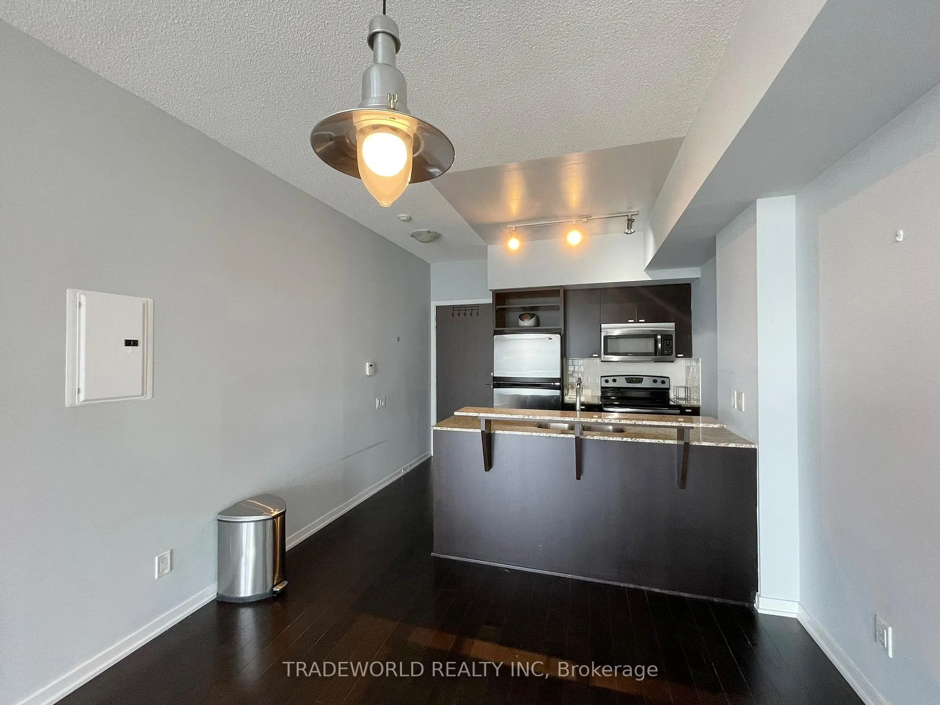 Photo 5 of Unit #2216, 103 The Queensway, Toronto, High Park-Swansea — HOMEH
