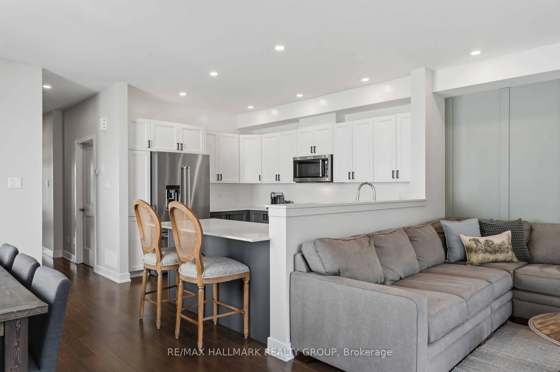 Photo 9 of 369 Broadridge Crescent, Ottawa, Mer Bleue/Bradley Estates/Anderson Park — HOMEH