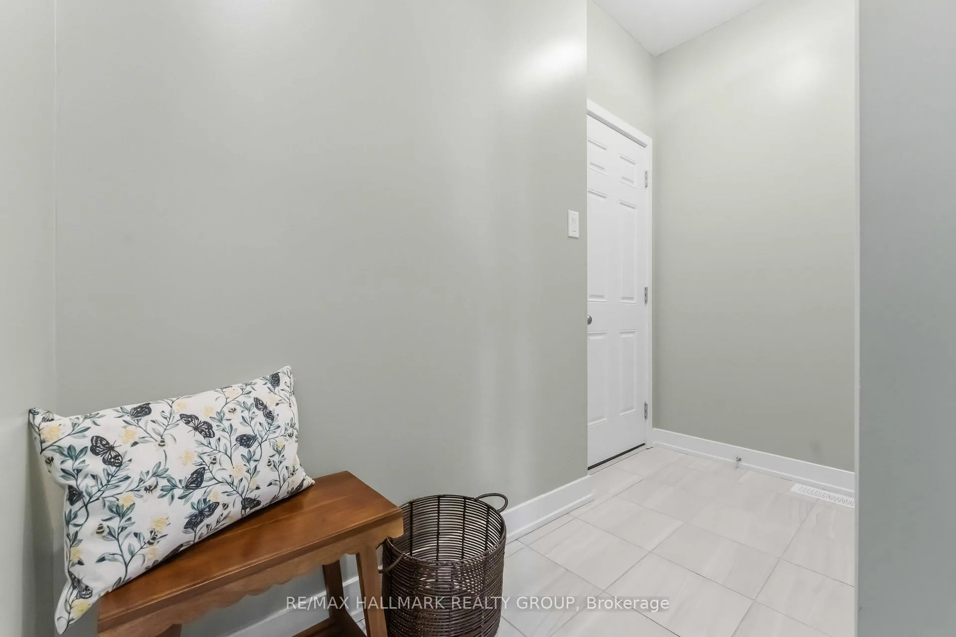Photo 22 of 369 Broadridge Crescent, Ottawa, Mer Bleue/Bradley Estates/Anderson Park — HOMEH