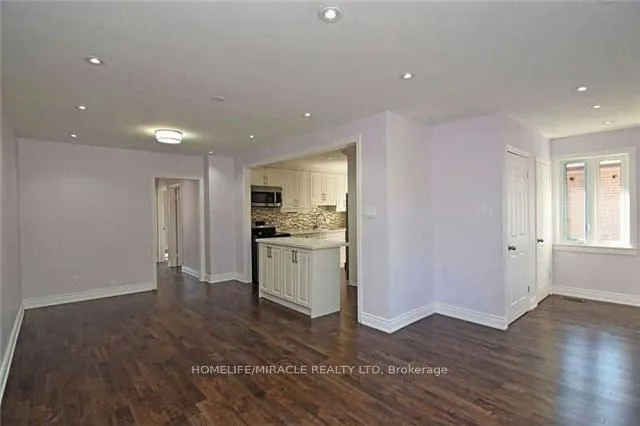 Photo 4 of Unit Upper L, 83 Mcmurchy Avenue, Brampton, Brampton South — HOMEH