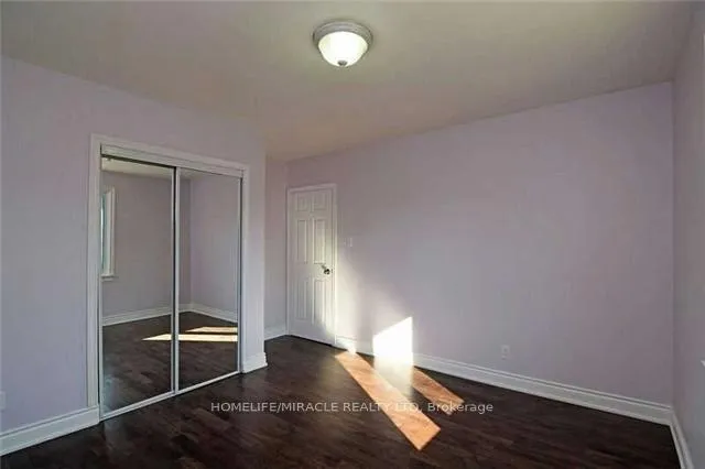 Photo 8 of Unit Upper L, 83 Mcmurchy Avenue, Brampton, Brampton South — HOMEH