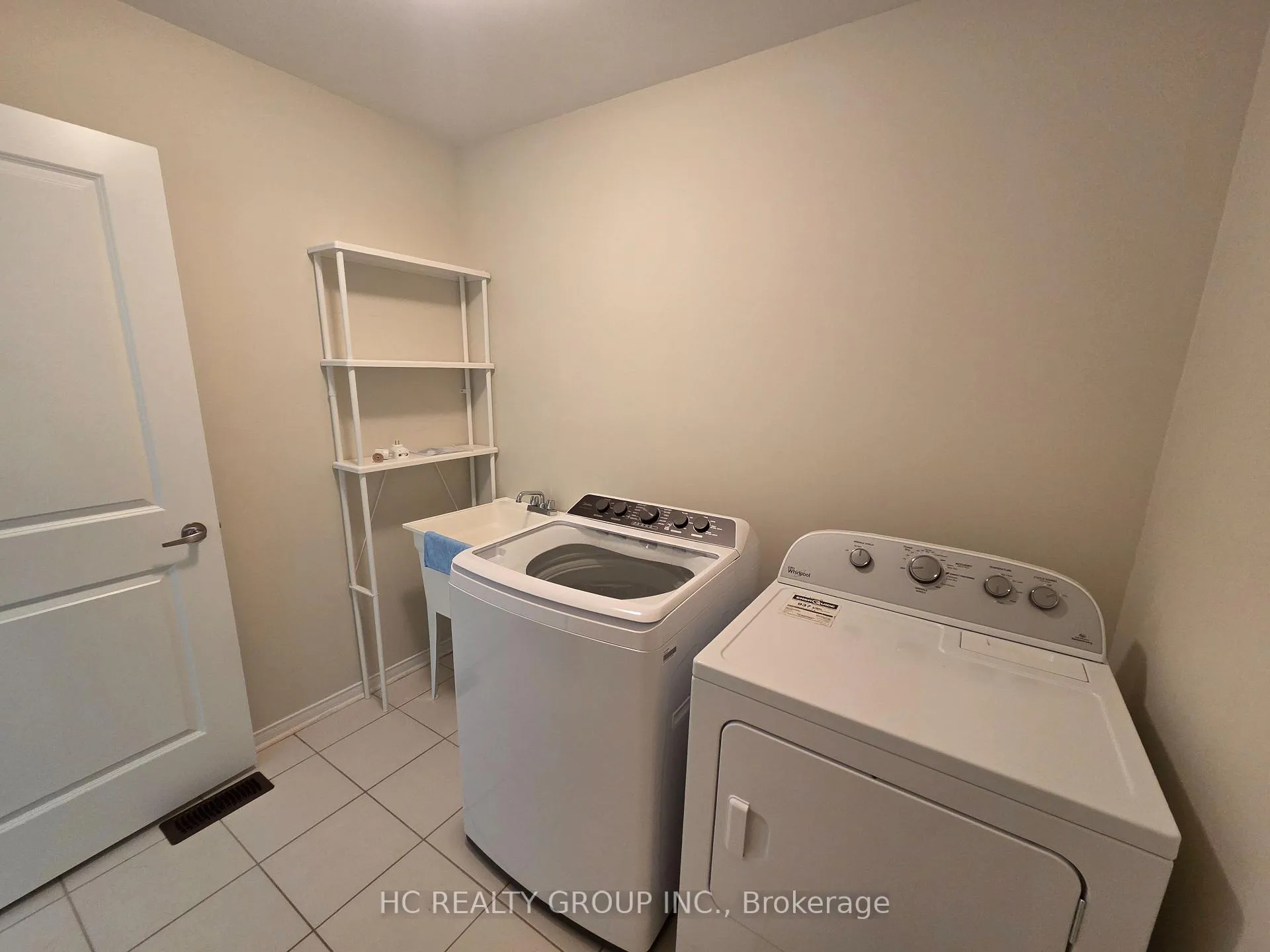Photo 21 of 64 Rimrock Crescent N, Whitby, Williamsburg — HOMEH