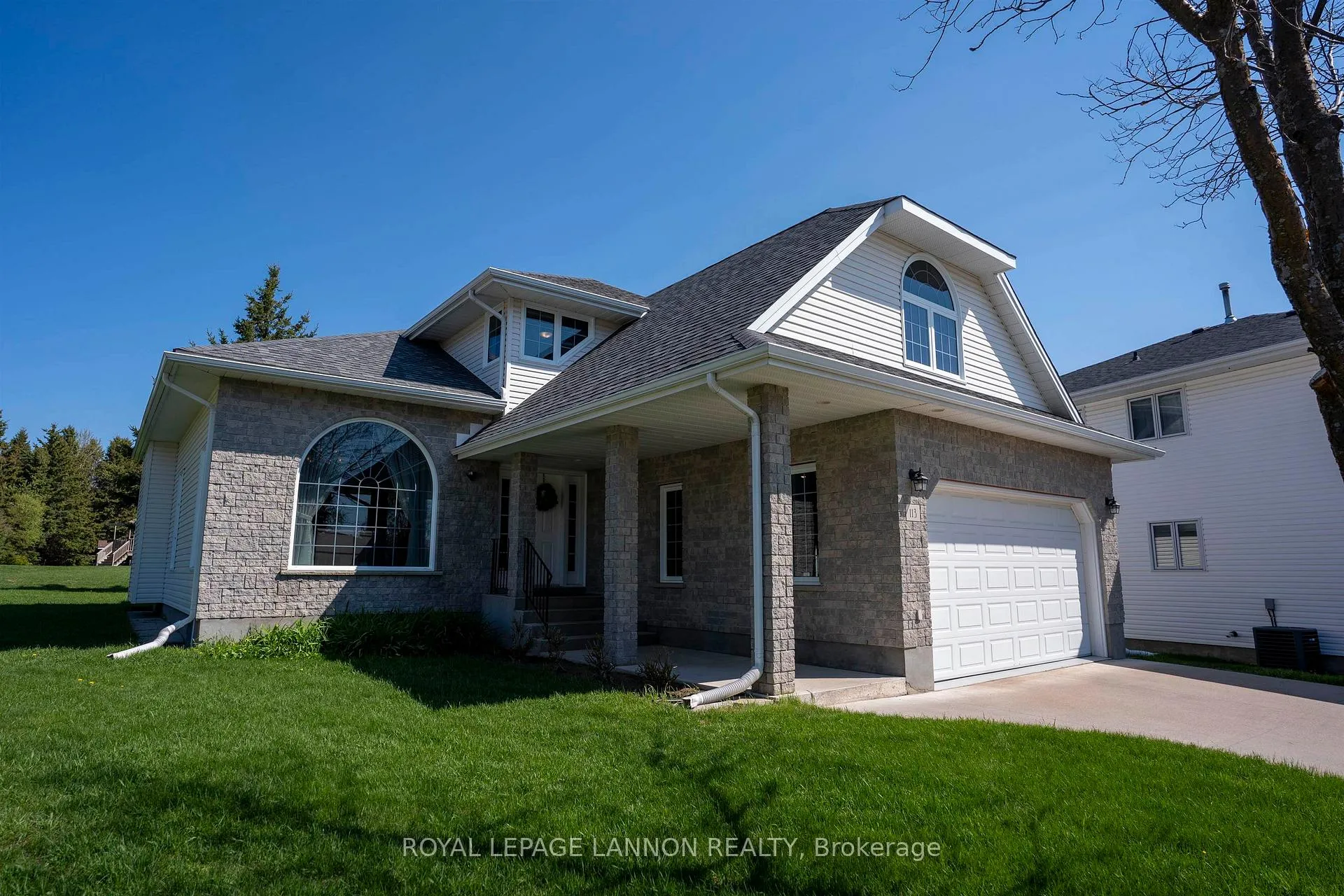 Photo of 113 Princeton Place