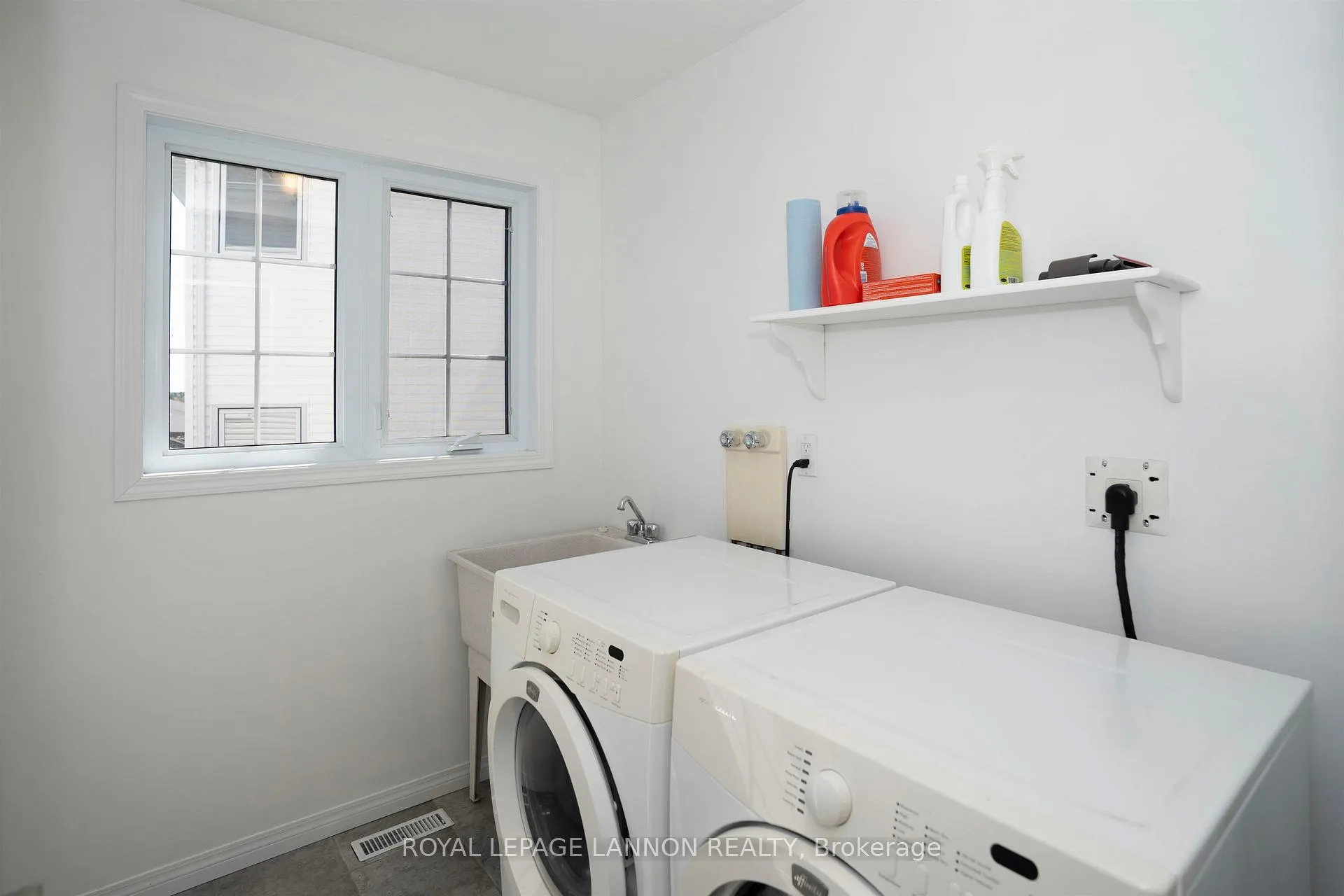 Photo 16 of 113 Princeton Place, Thunder Bay, Dawson Heights — HOMEH