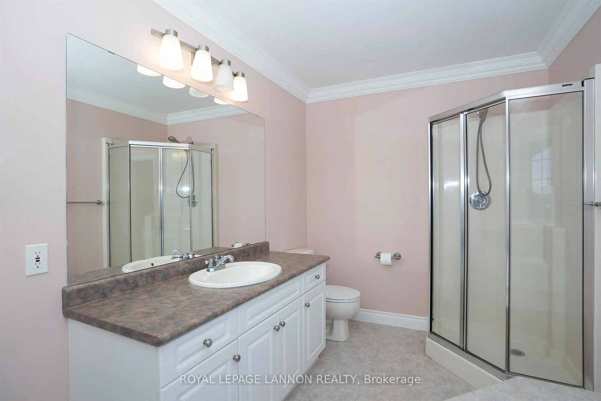 Photo 19 of 113 Princeton Place, Thunder Bay, Dawson Heights — HOMEH
