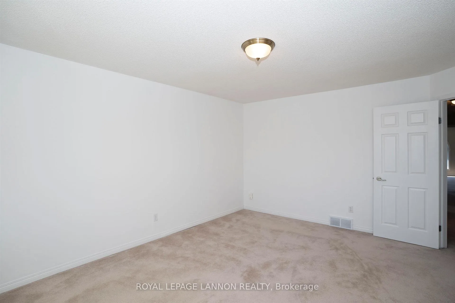 Photo 23 of 113 Princeton Place, Thunder Bay, Dawson Heights — HOMEH