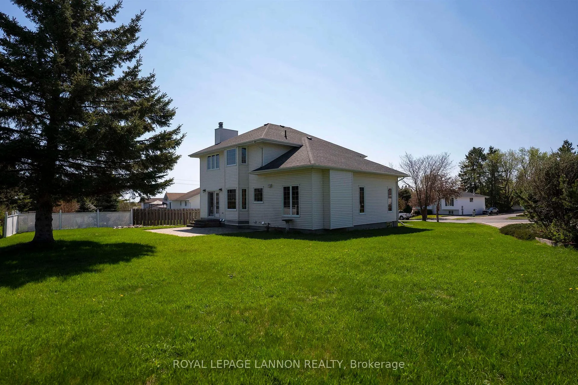Photo 38 of 113 Princeton Place, Thunder Bay, Dawson Heights — HOMEH