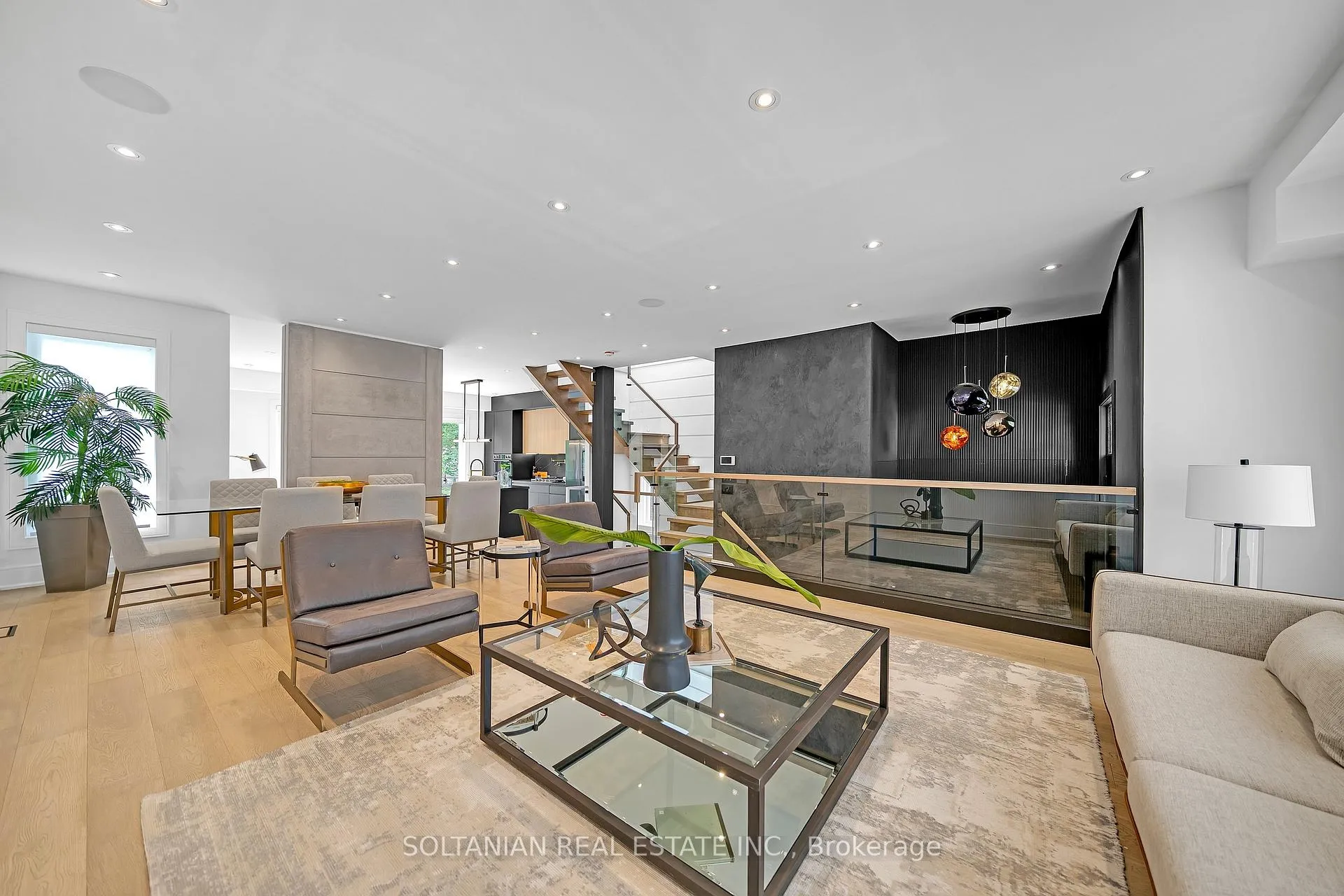 Photo 2 of 24 Fairside Avenue, Toronto, Danforth Village-East York — HOMEH
