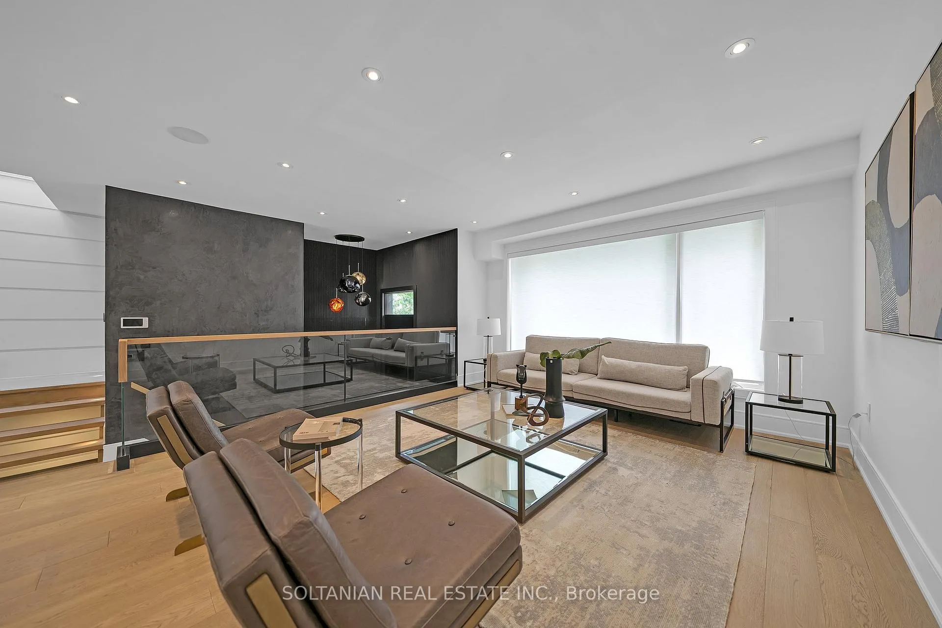 Photo 3 of 24 Fairside Avenue, Toronto, Danforth Village-East York — HOMEH