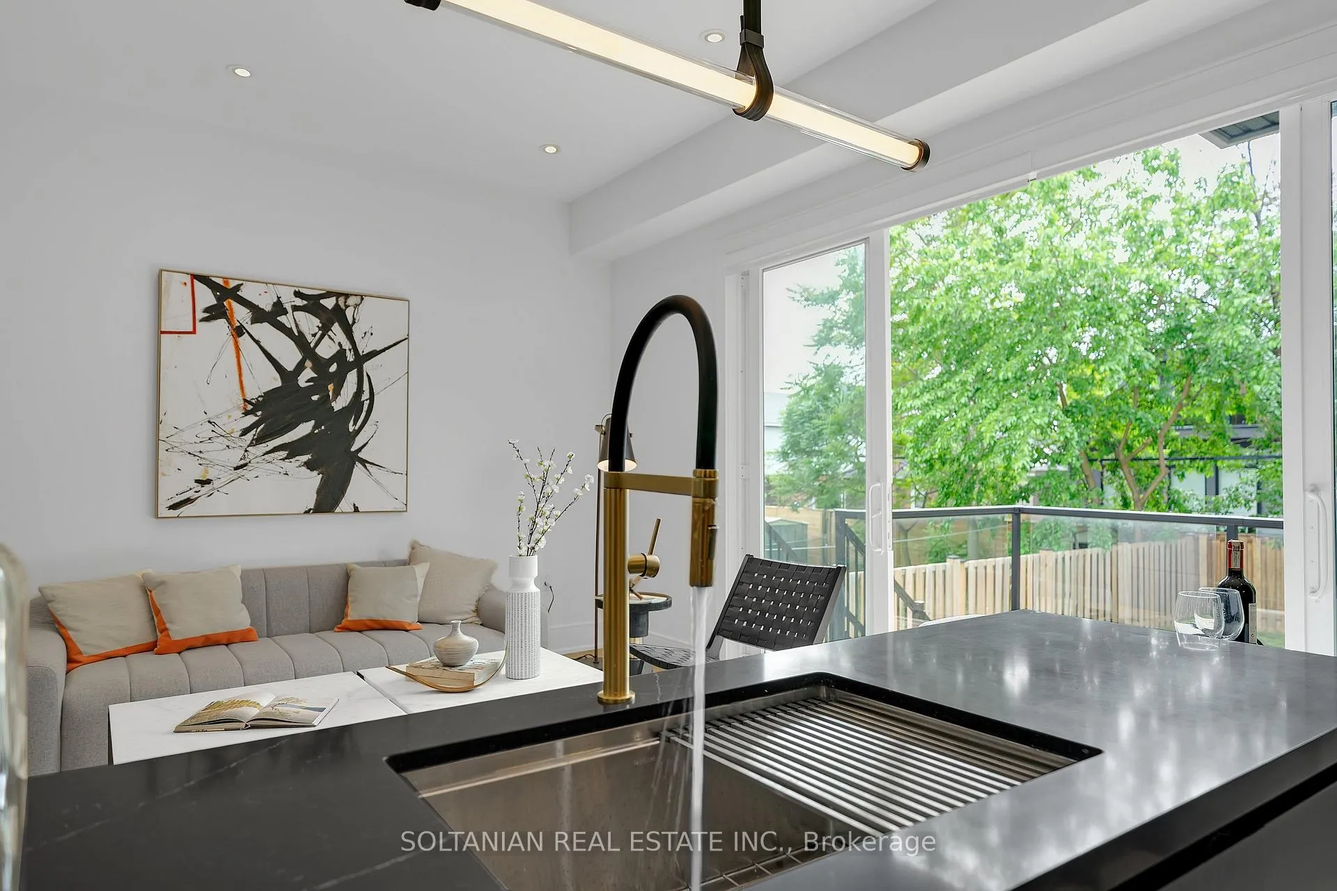 Photo 17 of 24 Fairside Avenue, Toronto, Danforth Village-East York — HOMEH