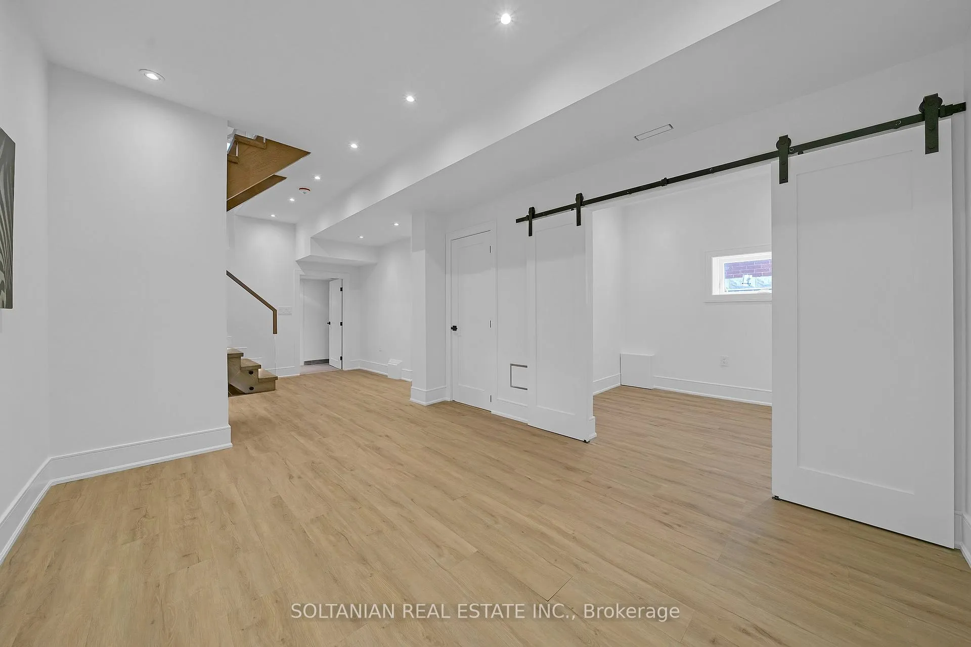 Photo 57 of 24 Fairside Avenue, Toronto, Danforth Village-East York — HOMEH