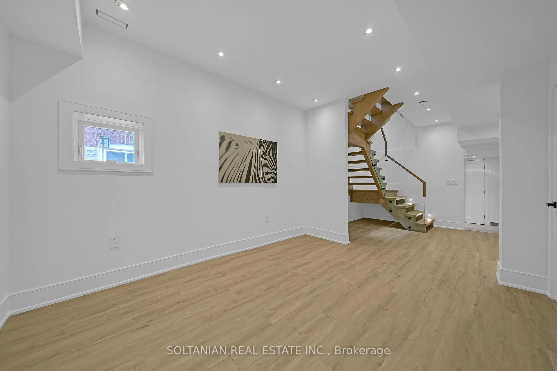 Photo 59 of 24 Fairside Avenue, Toronto, Danforth Village-East York — HOMEH