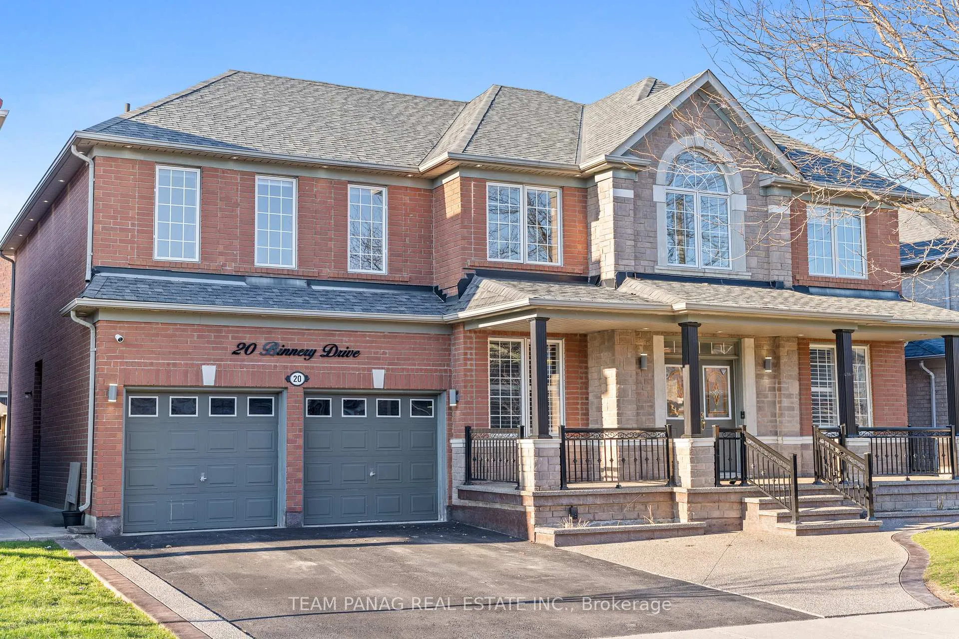 Photo 2 of 20 Binnery Drive, Brampton, Vales of Castlemore — HOMEH