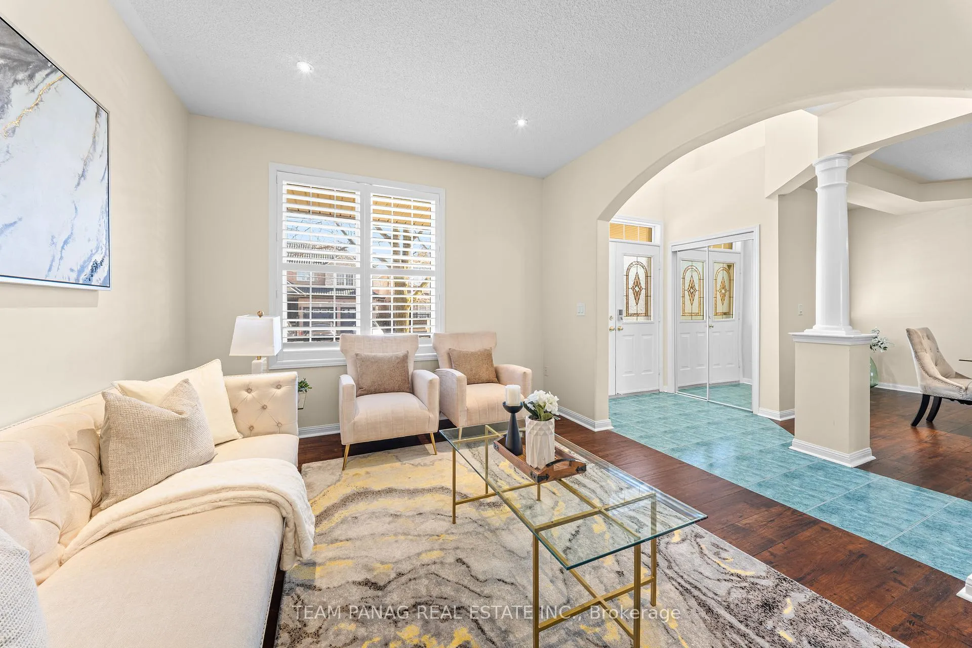 Photo 6 of 20 Binnery Drive, Brampton, Vales of Castlemore — HOMEH