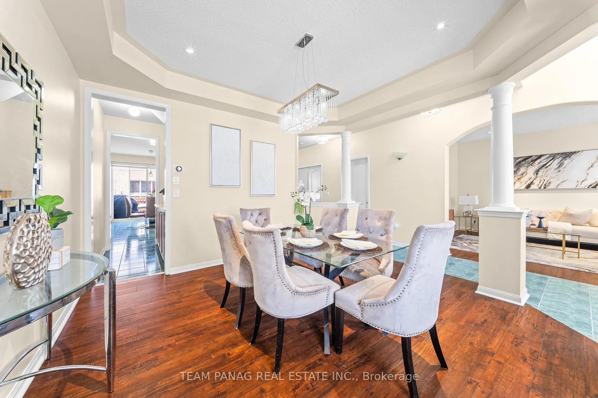 Photo 9 of 20 Binnery Drive, Brampton, Vales of Castlemore — HOMEH